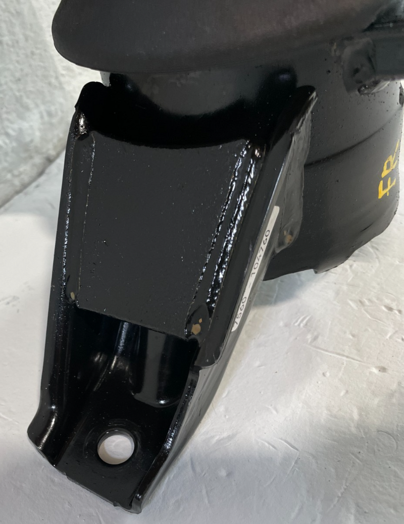 Load image into Gallery viewer, 2020-2025 HYUNDAI PALISADE FRONT RIGHT ENGINE MOUNT SUPPORT BRACKET # 104760
