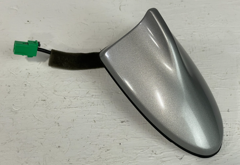Load image into Gallery viewer, 17-19 INFINITI QX30 EXTERIOR UPPER ROOF SHARK FIN ANTENNA SILVER (KY0) # 88187