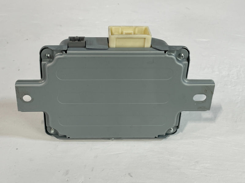 Load image into Gallery viewer, 22-25 HONDA CIVIC POWER SUPPLY VOLTAGE STABILIZER MANAGMENT CONTROL MODULE 89015