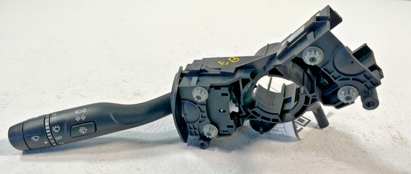 Load image into Gallery viewer, 2019 - 2023 CHEVROLET SILVERADO 1500 WIPER TURN SIGNAL CONTROL SWITCH # 106128