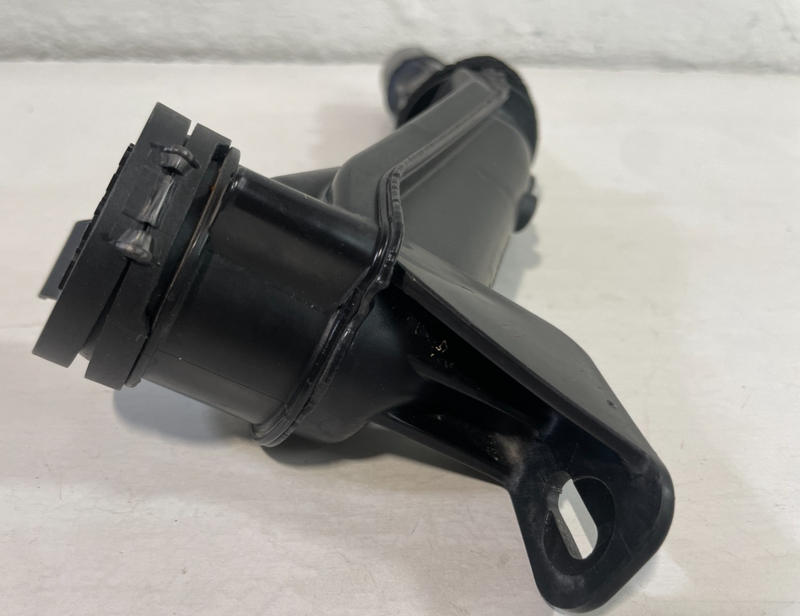 Load image into Gallery viewer, 20-26 CADILLAC CT5 WIPER WASHER RESERVOIR TANK BOTTLE FILLER NECK W/ HOSE 104962