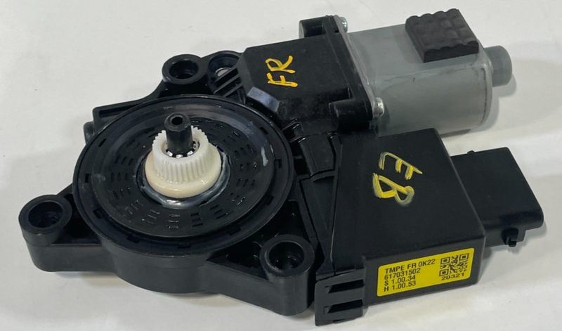Load image into Gallery viewer, 2021-2023 HYUNDAI SANTA FE FRONT RIGHT SIDE DOOR POWER WINDOW MOTOR # 101415