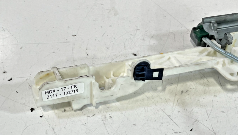 Load image into Gallery viewer, 2014-2020 ACURA MDX FRONT RIGHT SIDE EXTERIOR DOOR HANDLE BASE BRACKET # 102715