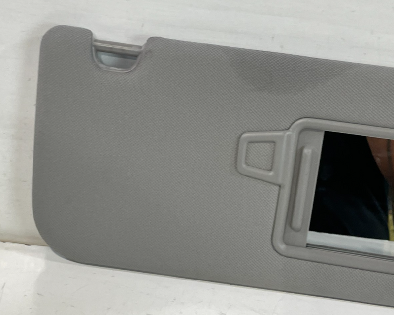 Load image into Gallery viewer, 2019-2023 HYUNDAI SANTA FE FRONT RIGHT PASSENGER SIDE SUNVISOR SUN VISOR #103996