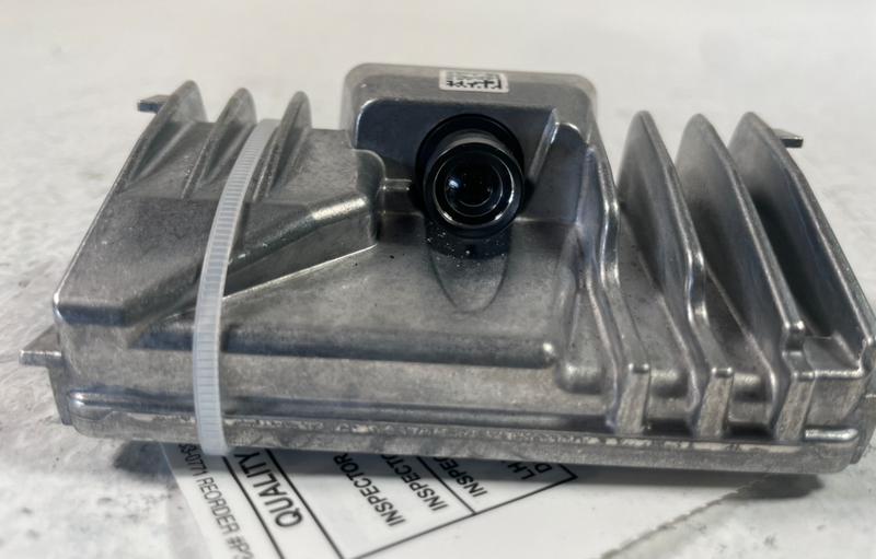Load image into Gallery viewer, 2024-2025 HYUNDAI TUCSON SANTA CRUZ FRONT WINDSHIELD LANE ASSIST CAMERA # 105927