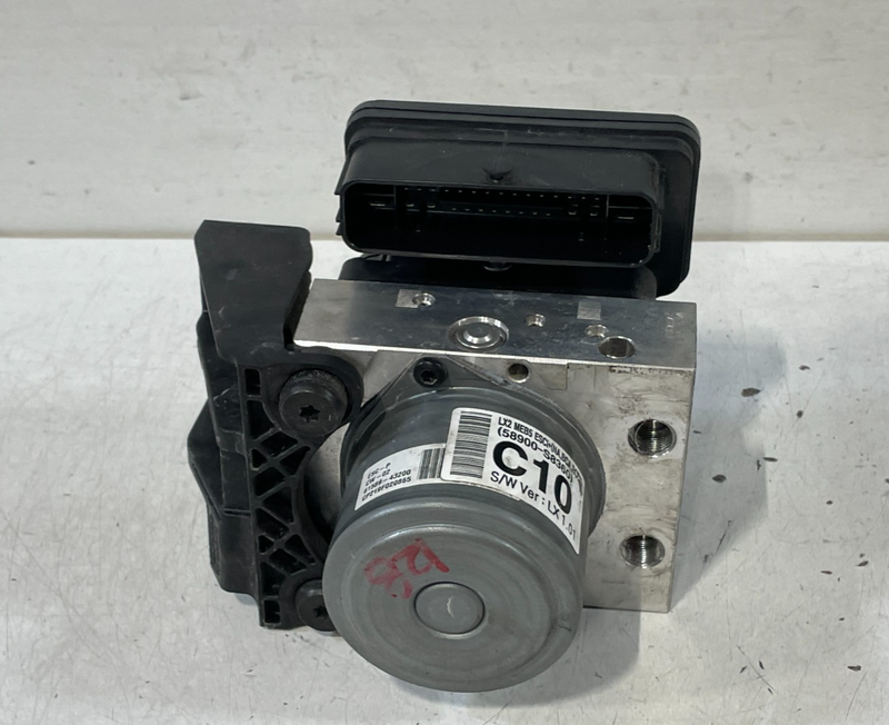 Load image into Gallery viewer, 2020-2022 HYUNDAI PALISADE ANTI LOCK ABS BRAKE PUMP CONTROL MODULE UNIT # 100238