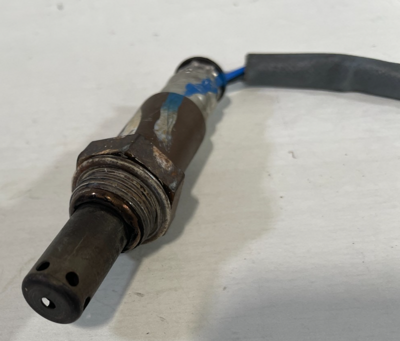 Load image into Gallery viewer, 2020 - 2025 CADILLAC CT5 ENGINE EXHAUST HEATED OXYGEN O2 LAMBDA SENSOR # 104963