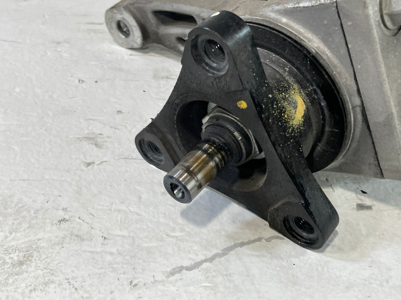 Load image into Gallery viewer, 2019 - 2023 GENESIS G70 RWD REAR DIFFERENTIAL AXLE CARRIER ASSEMBLY 2.0L #101102