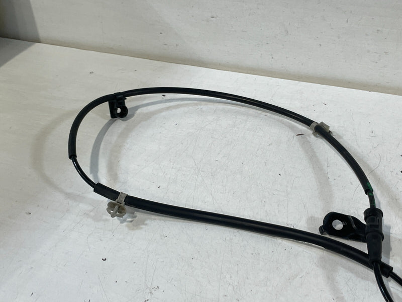 Load image into Gallery viewer, 20-25 HYUNDAI PALISADE FRONT RIGHT PASSENGER SIDE ABS WHEEL SPEED SENSOR # 99168