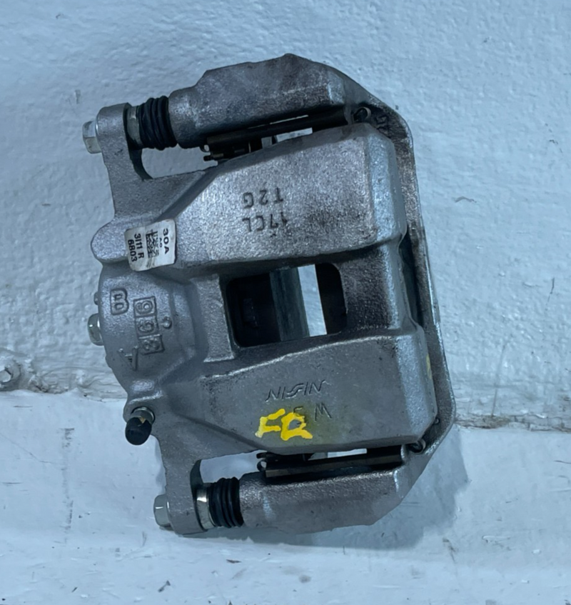 Load image into Gallery viewer, 2018 - 2025 HONDA ACCORD FRONT RIGHT BRAKE CALIPER W/ BRAKE PADS 1.5L # 103538