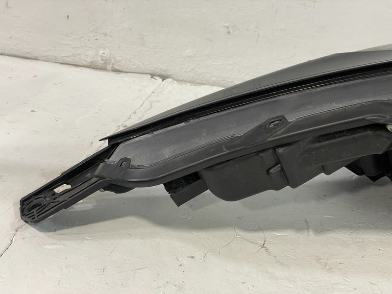 Load image into Gallery viewer, 2019-2022 HONDA HR-V LEFT SIDE HALOGEN W/O LED HEADLIGHT HEADLAMP # IG15-HDU975