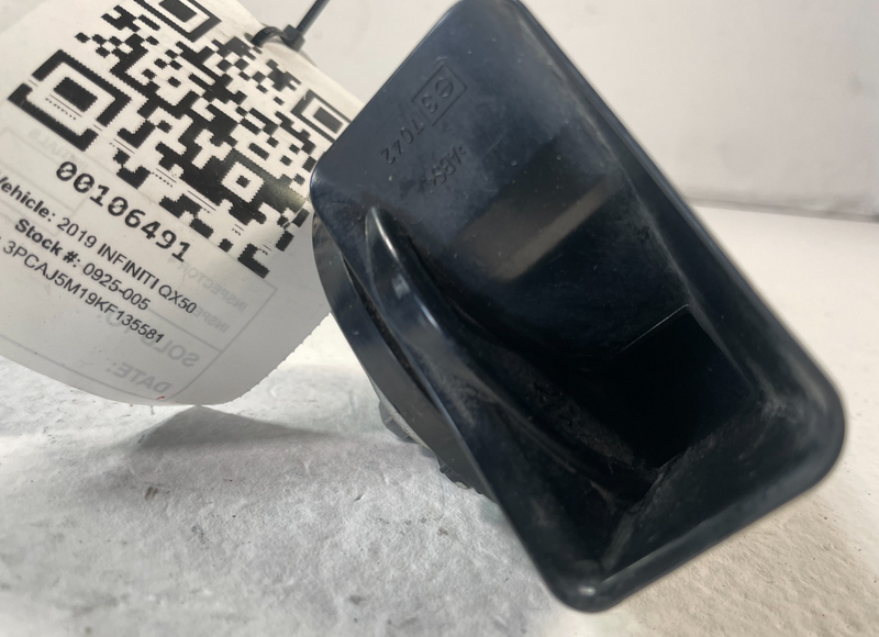 Load image into Gallery viewer, 2019 - 2021 INFINITI QX50 LOW PITCH HORN SIGNAL ALARM 25620-5NA0A # 106491