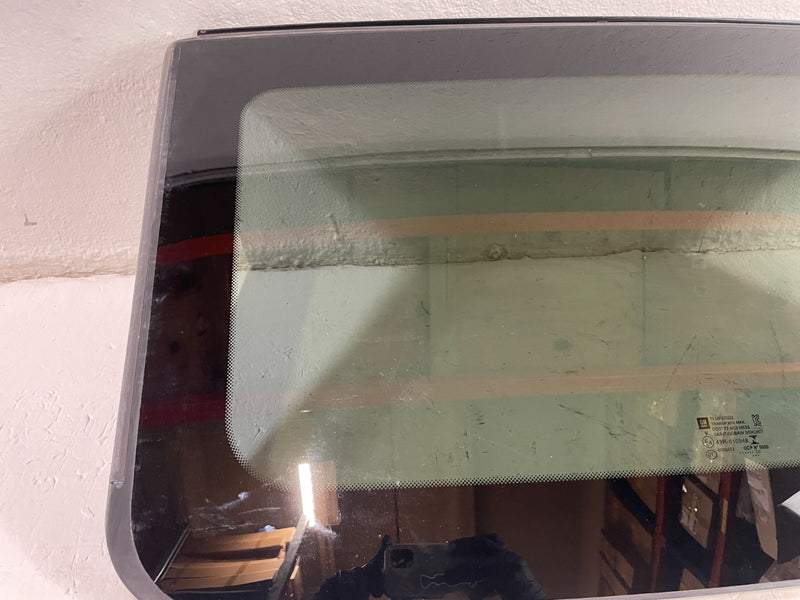 Load image into Gallery viewer, 2020 - 2026 CADILLAC CT5 REAR SUNROOF SUN ROOF MOON ROOF WINDOW GLASS # 105027