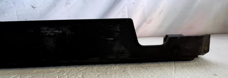 Load image into Gallery viewer, 2023-2025 KIA SPORTAGE FRONT LEFT DRIVER SIDE ROCKER PANEL SKIRT MOLDING #106638