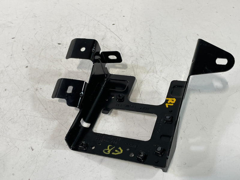 Load image into Gallery viewer, 2022-2025 HYUNDAI TUCSON REAR LEFT SIDE BLIND SPOT RADAR SENSOR BRACKET # 103239
