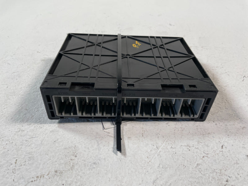 Load image into Gallery viewer, 2019 CHEVROLET SILVERADO 1500 ENGINE & BODY CONTROL MODULE W/ KEY FOB # 106132