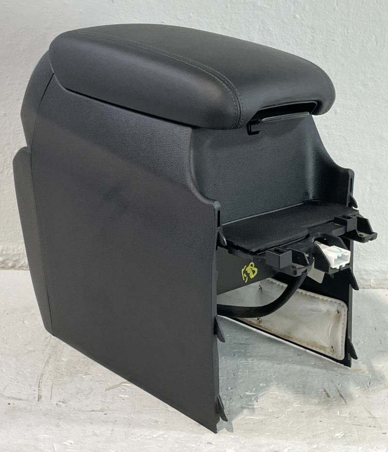 Load image into Gallery viewer, HYUNDAI SANTA FE REAR CENTER CONSOLE AIR VENT GRILLE COVER PANEL ASSEMBLY 103000