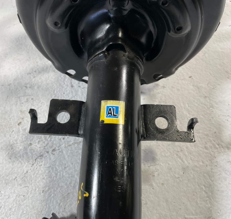 Load image into Gallery viewer, 20-22 NISSAN ROGUE SPORT FRONT LEFT SHOCK STRUT ABSORBER & COIL SPRING #106226