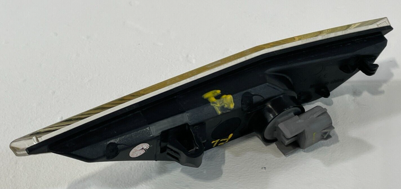Load image into Gallery viewer, 16-21 HONDA CIVIC SI FRONT BUMPER LEFT SIDE MARKER LIGHT LAMP LED SMOKED # 84150