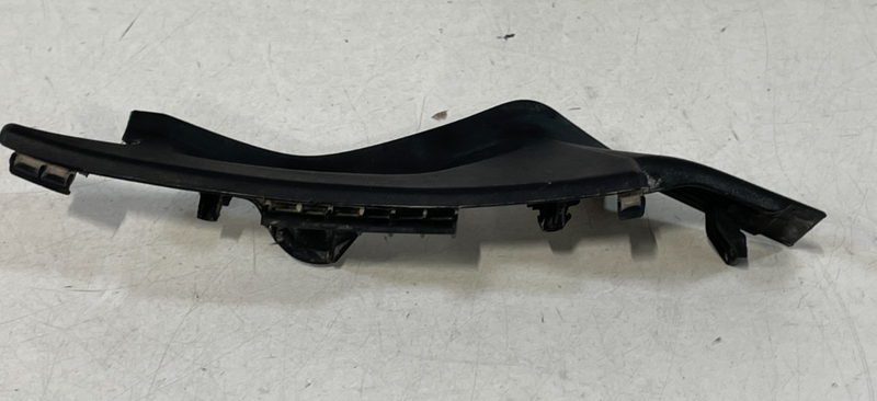 Load image into Gallery viewer, 2022-2025 HONDA CIVIC FRONT RIGHT WINDSHIELD WIPER COWL TRIM PANEL COVER # 95866