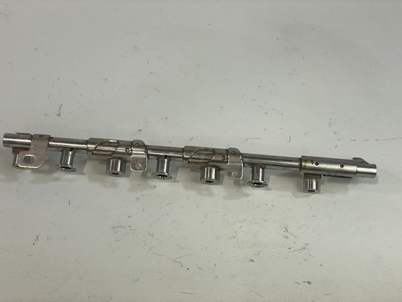 Load image into Gallery viewer, 16 - 20 INFINITI Q50 17-20 Q60 3.0L FRONT LEFT ENGINE FUEL INJECTOR RAIL # 87825