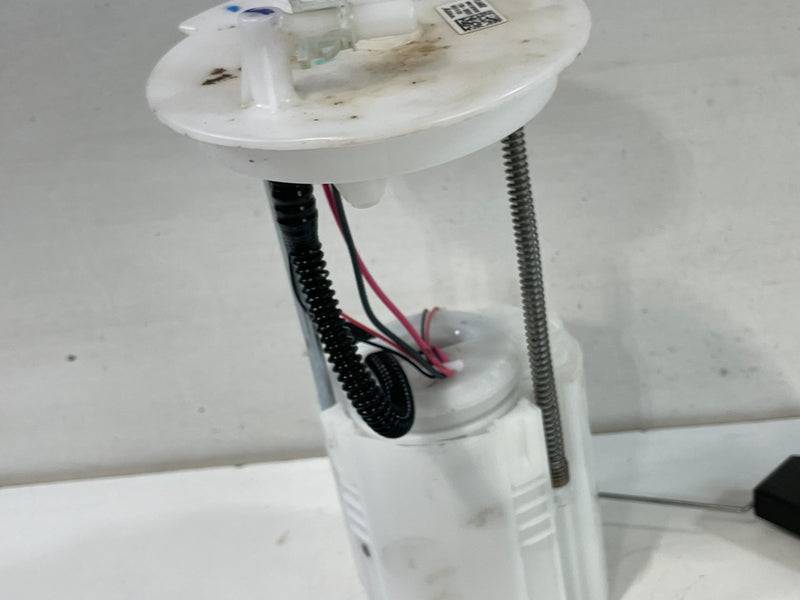 Load image into Gallery viewer, 17-25 HONDA HR-V CR-V FUEL GAS TANK PUMP SENDING UNIT MODULE 17045TLAA02 #10 (2)