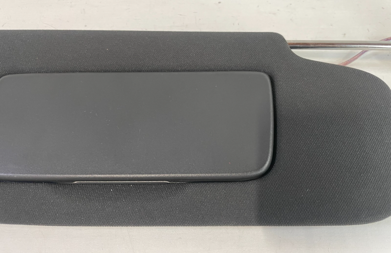 Load image into Gallery viewer, 20-25 CADILLAC CT5 FRONT RIGHT PASSENGER SIDE SUNVISOR SUN VISOR BLACK # 104939