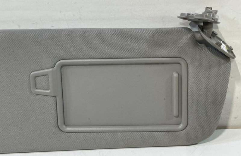 Load image into Gallery viewer, 2019-2023 HYUNDAI SANTA FE FRONT RIGHT PASSENGER SIDE SUNVISOR SUN VISOR #101418