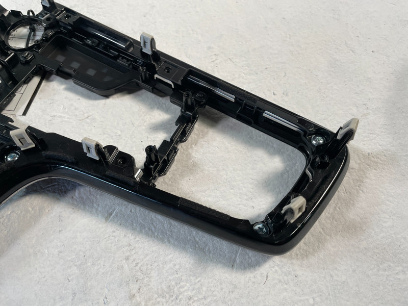Load image into Gallery viewer, 23-25 KIA SPORTAGE CONSOLE SHIFT SHIFTER INDICATOR BEZEL COVER PANEL 2.5L 106603