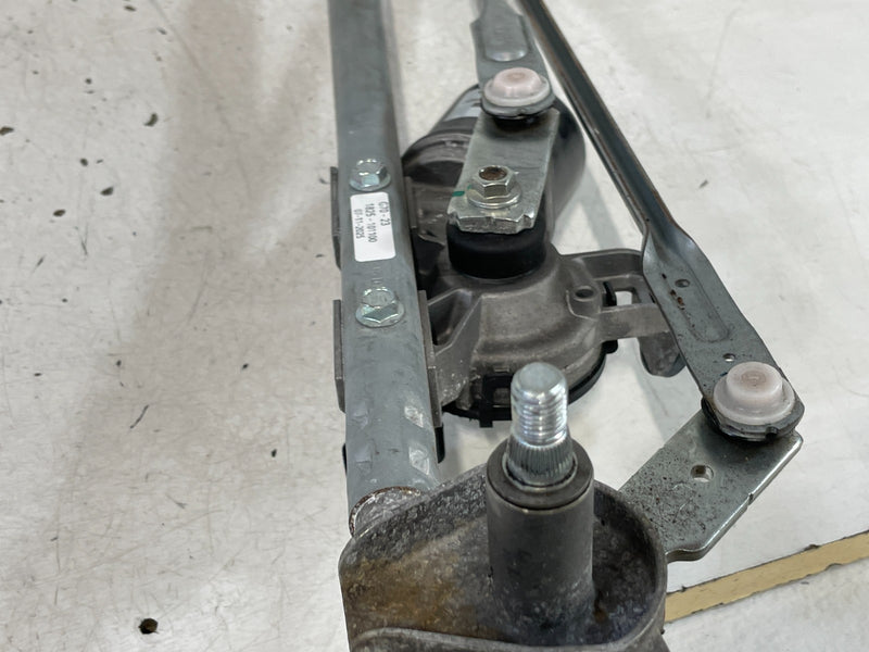 Load image into Gallery viewer, 19-24 GENESIS G70 FRONT WINDSHIELD WIPER TRANSMISSION LINKAGE W/ MOTOR # 101100
