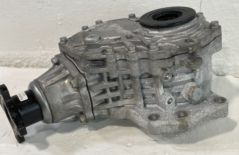 Load image into Gallery viewer, 21-25 HYUNDAI TUCSON AWD AUTO TRANSMISSION TRANSFER CASE 6K MILES 2.5L # 103852