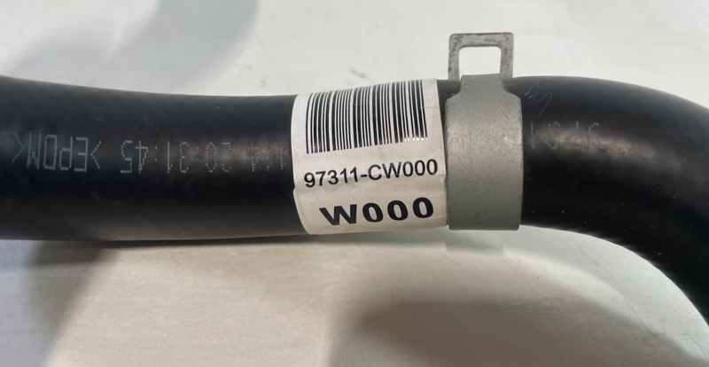 Load image into Gallery viewer, 22 - 24 HYUNDAI TUCSON SANTA CRUZ HVAC A/C HEATER INLET WATER HOSE 2.5L # 105064