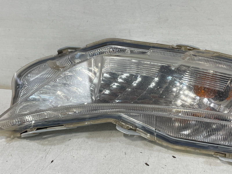 Load image into Gallery viewer, TOYOTA CAMRY LEFT DRIVER SIDE TURN SIGNAL DRL DAYTIME RUNNING LIGHT LAMP # 95153
