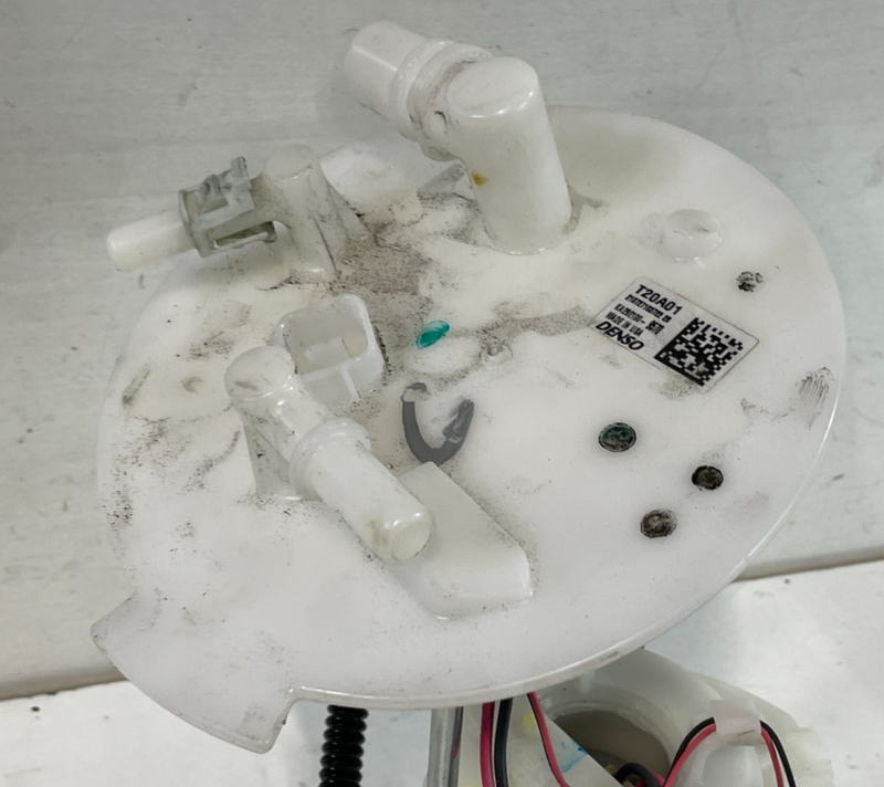 Load image into Gallery viewer, 2022 - 2025 HONDA CIVIC FUEL GAS PUMP SENDING UNIT ASSEMBLY 292100-9570 # 102522