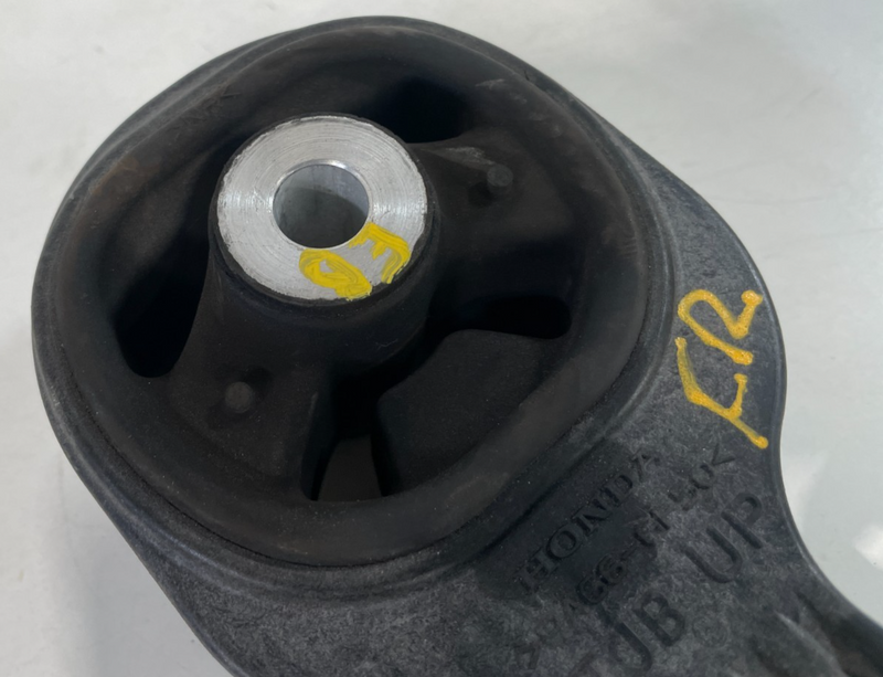 Load image into Gallery viewer, 2019-2025 ACURA RDX UPPER ENGINE FRAME MOUNT SUPPORT BRACKET TORQUE ROD # 101140