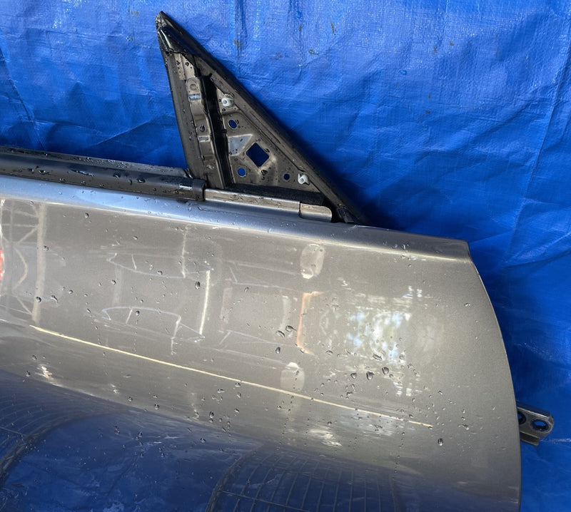 Load image into Gallery viewer, 2009-2020 NISSAN 370Z COUPE RIGHT PASSENGER DOOR ASSEMBLY GRAY KAD # ML5-DRC1445