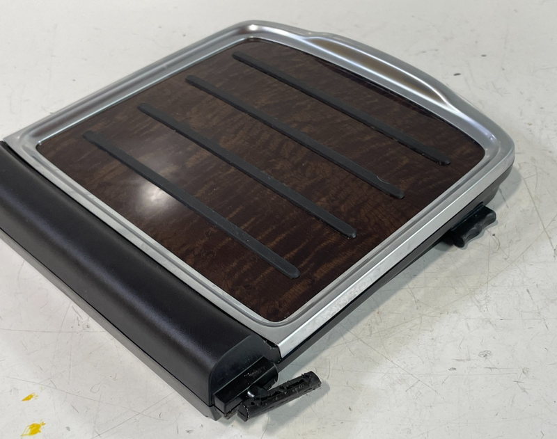 Load image into Gallery viewer, 17-20 ACURA MDX CENTER CONSOLE STORAGE COMPARTMENT TRAY LID COVER PANEL # 103901