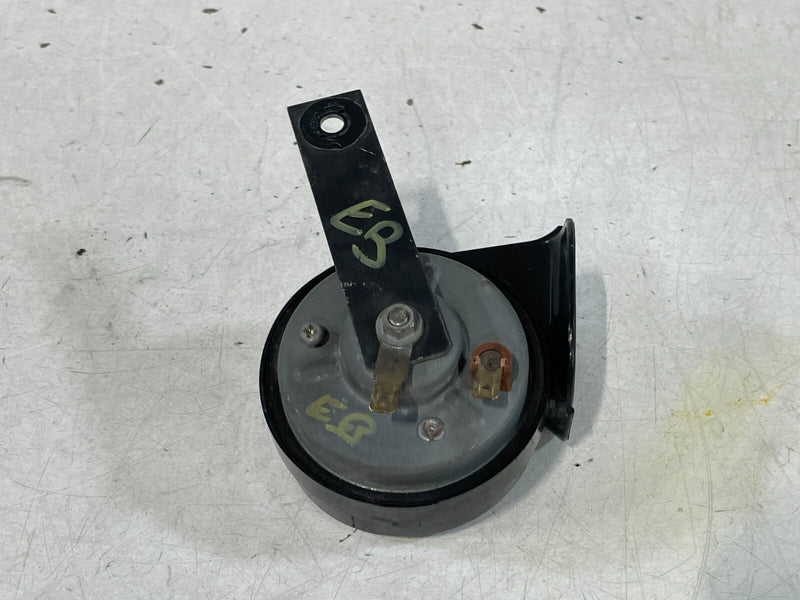 Load image into Gallery viewer, 2009 - 2013 INFINITI FX35 FX37 FX50 HIGH PITCH TONE HORN SIGNAL ALARM # 97217