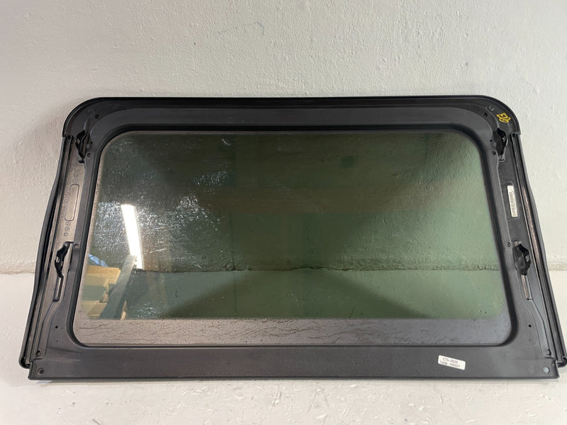 Load image into Gallery viewer, 2020 - 2026 CADILLAC CT5 REAR SUNROOF SUN ROOF MOON ROOF WINDOW GLASS # 105027