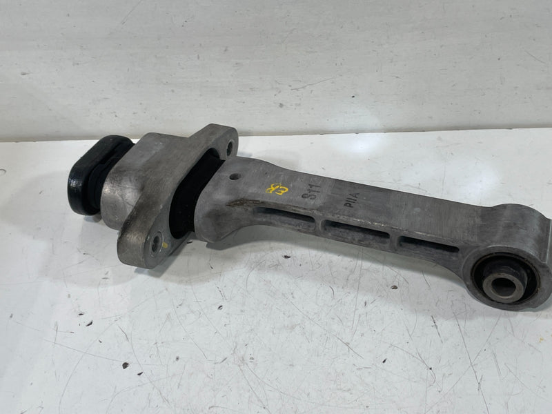Load image into Gallery viewer, 19-25 HYUNDAI PALISADE SANTA FE ENGINE MOTOR MOUNT TORQUE ARM ROLL ROD # 103571