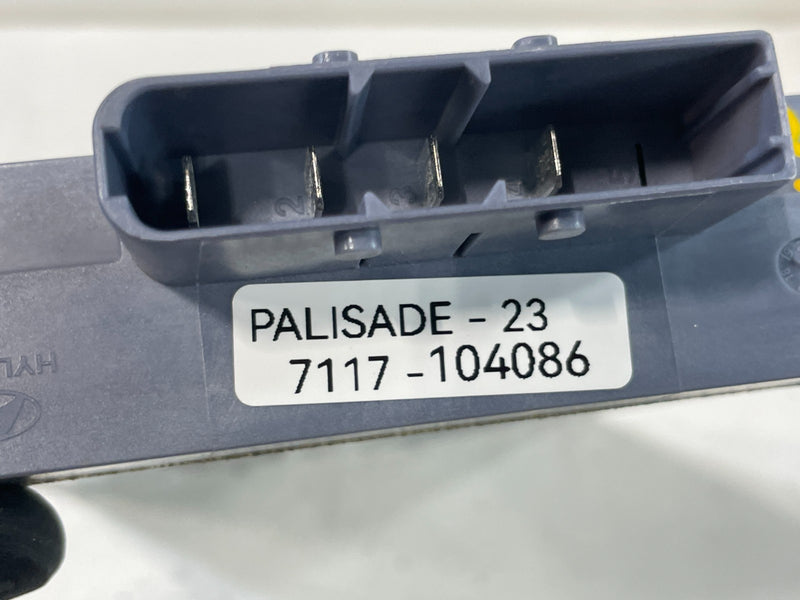 Load image into Gallery viewer, 20-25 HYUNDAI PALISADE FRONT HVAC ELECTRIC HEAT ELEMENT AUXILIARY HEATER #104086