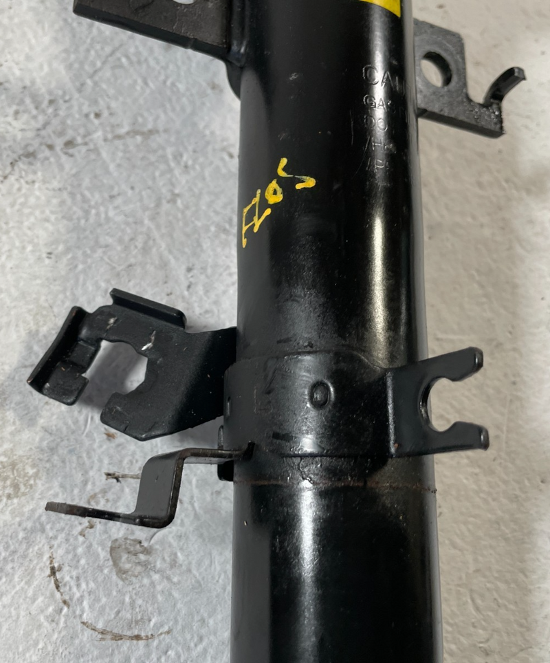 Load image into Gallery viewer, 20-22 NISSAN ROGUE SPORT FRONT LEFT SHOCK STRUT ABSORBER & COIL SPRING #106226