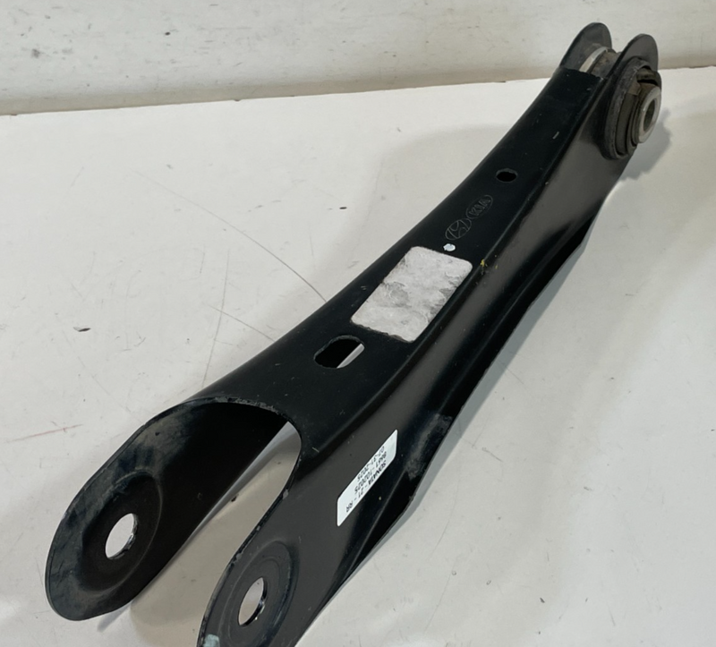 Load image into Gallery viewer, 20-23 HYUNDAI SONATA FWD REAR LEFT OR RIGHT LOWER LATERAL CONTROL ARM # 102025