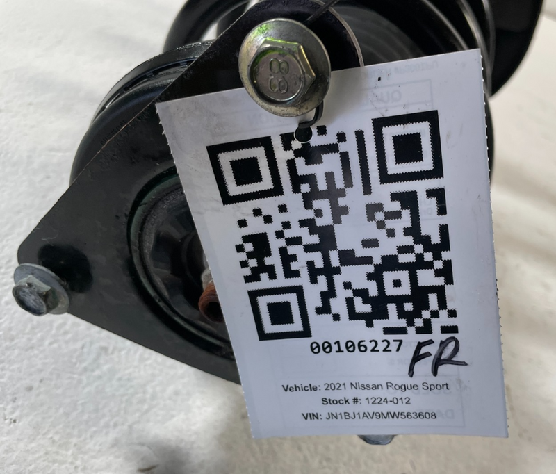 Load image into Gallery viewer, 20-22 NISSAN ROGUE SPORT FRONT RIGHT SHOCK STRUT ABSORBER & COIL SPRING #106227