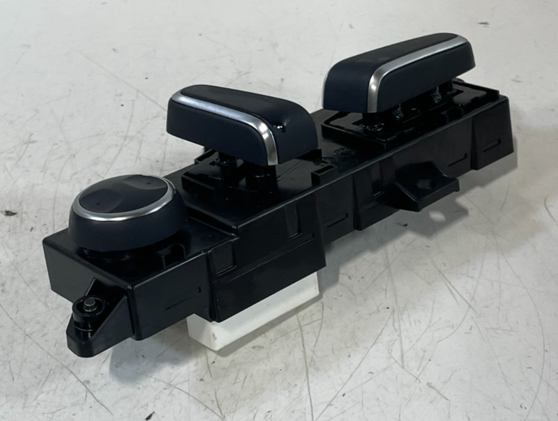 Load image into Gallery viewer, 23-25 HYUNDAI PALISADE FRONT RIGHT PASSENGER SIDE SEAT ADJUSTMENT SWITCH #103308