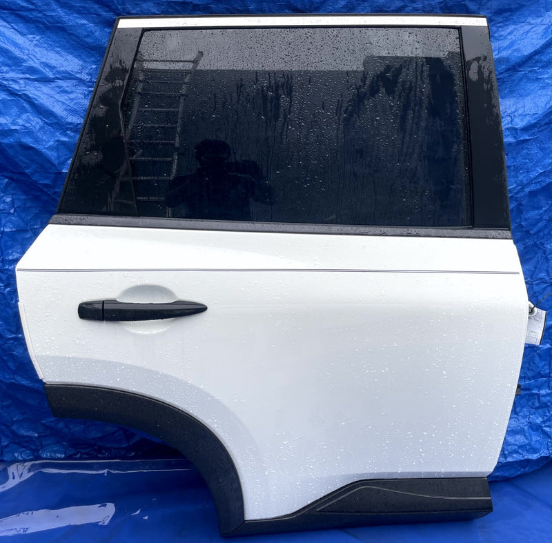 Load image into Gallery viewer, NISSAN ROGUE REAR RIGHT PASSENGER SIDE DOOR ASSEMBLY WHITE (QAK) 21-25 # 106879