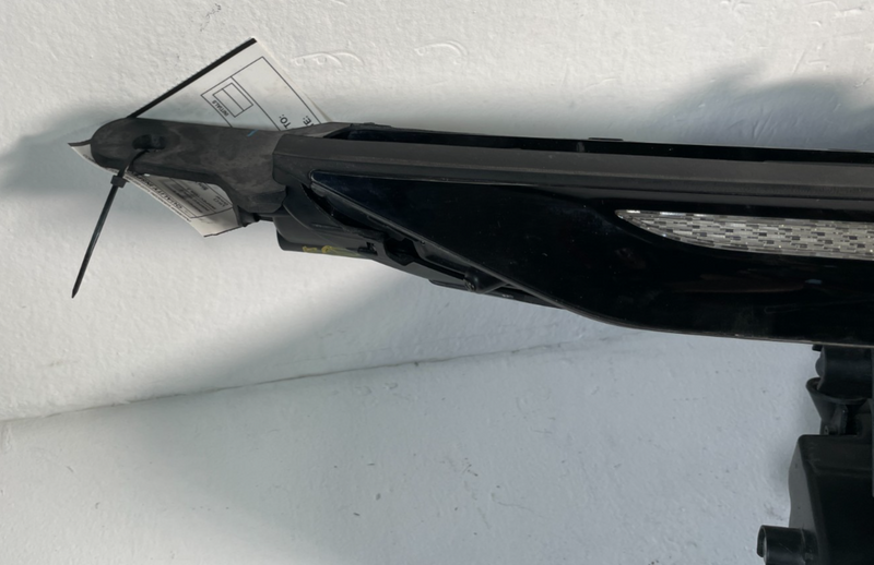Load image into Gallery viewer, 23-25 KIA SPORTAGE FRONT RIGHT PASSENGER SIDE FULL LED HEADLIGHT LAMP # 106643