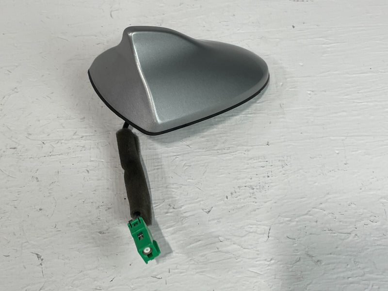 Load image into Gallery viewer, 17-19 INFINITI QX30 EXTERIOR UPPER ROOF SHARK FIN ANTENNA SILVER (KY0) # 88187