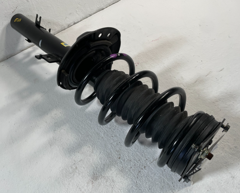 Load image into Gallery viewer, 20-22 NISSAN ROGUE SPORT FRONT LEFT SHOCK STRUT ABSORBER & COIL SPRING #106226