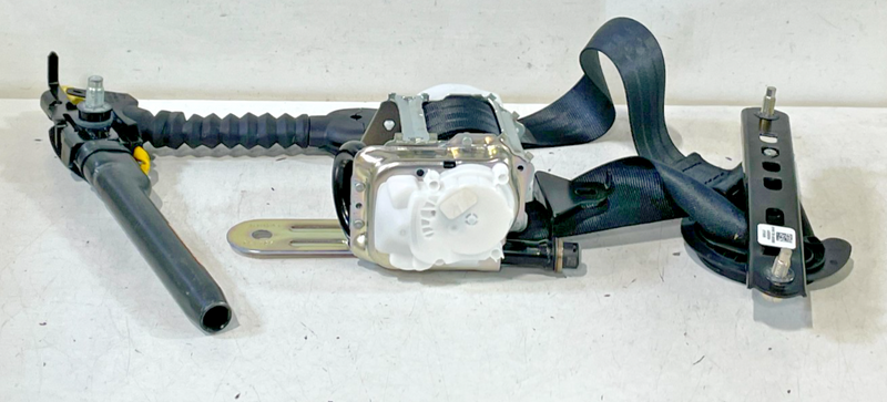 Load image into Gallery viewer, 2022-2025 HONDA CIVIC FRONT RIGHT SIDE SEAT BELT RETRACTOR W/ TENSIONER # 99972